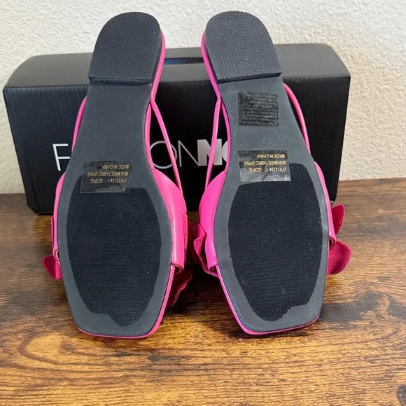 NWT Ariyah Fashion Nova Fuchsia Floral Sandals women’s size 7 - Picture 4 of 6